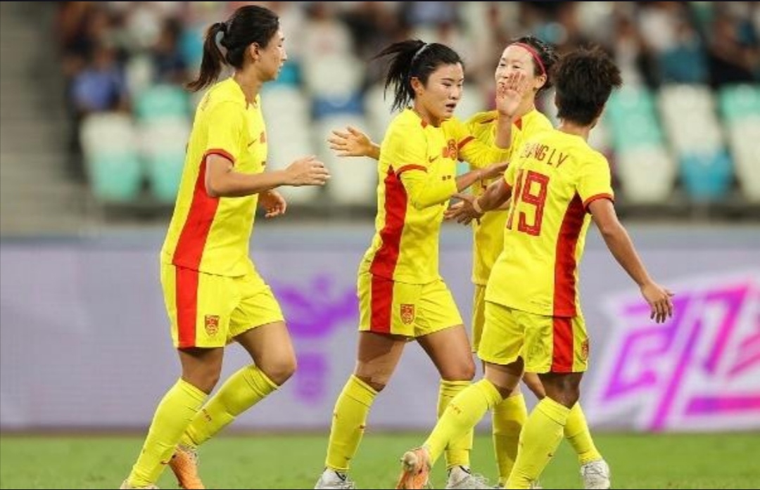 国家女足在国际赛事中展现顶尖水平